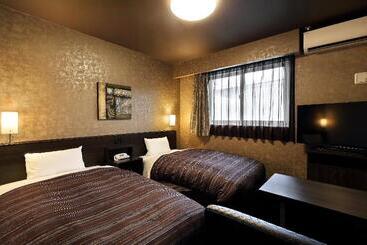 בית מלון כפרי Route Inn Ise