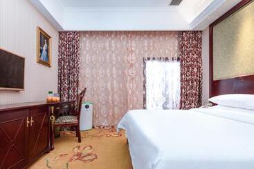 Vienna Hotel Shanghai Songjiang Wanda