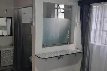 호텔 Denobase Milimani