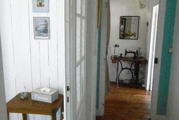 مبيت وإفطار La Bicyclette Bleue