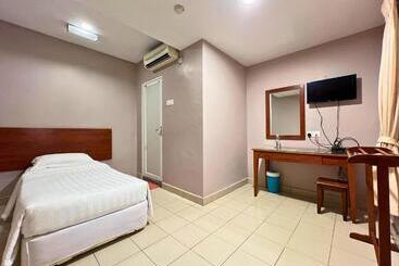 Отель Tropicana