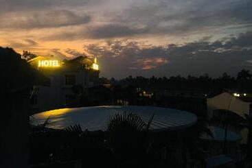 Kosi Inn Hotel & Resort