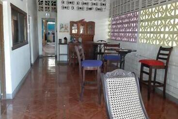 پانسیون Casa Ballena Cósmica