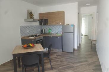 פנסיון Desy Home