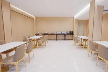 Relax Hotel   Shenzhen Bao An International Airport