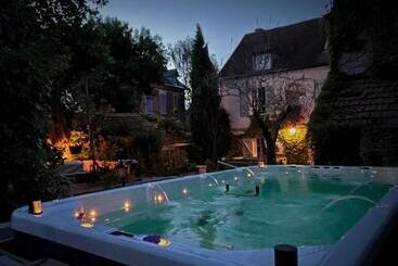 مبيت وإفطار Maison D Hôtes La Source