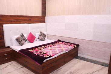 هتل Agarwal Palace