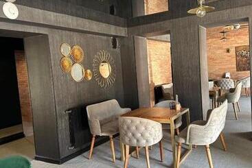 هتل Bakuriani Inn A112