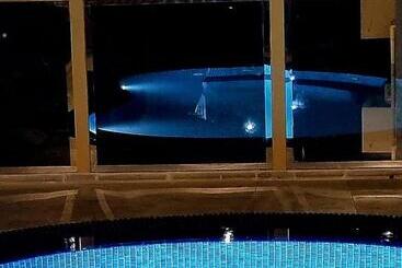 בית מלון כפרי Manthra Leisure