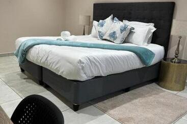 פנסיון Entindini Guest House