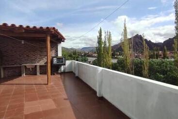 پانسیون Hostal Cadena