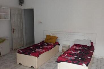 פנסיון Lakhdar Saaoudi