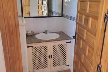 ペンション Pensión Xiquena