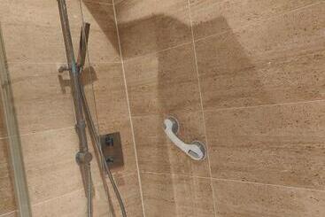 مبيت وإفطار Bracken Lodge