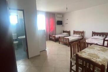 בית מלון כפרי Armela