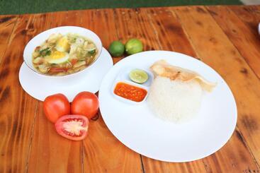 酒店 Best State Rooms Swb