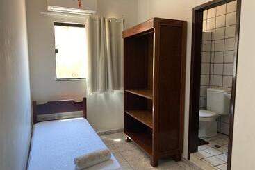 בית מלון כפרי Central