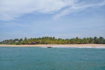 ホテル Golden Bell