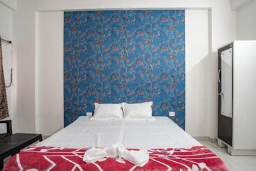 בית מלון כפרי Heera Heights Studio Apartment