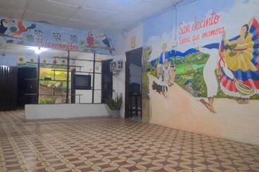 فندق Hostal Nuevo Hollywood