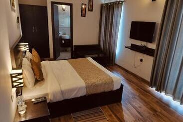 בית מלון כפרי Shivay Adventure Vrindavan