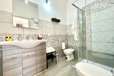 פנסיון Bonora Suites