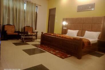 펜션 Kamakshi Guest House