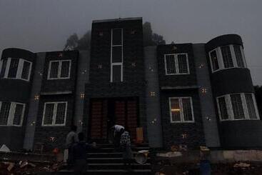 膳宿费 Mrs Home Stay