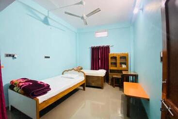 Пансион The Narayan Bhawan , Ramanuj Ashram ,haridas Nagar ,ramkot Ayodhya Ji