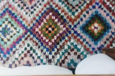 Hostel Banana Dar Baroud