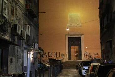 تختخواب و صبحانه Fermata San Gennaro