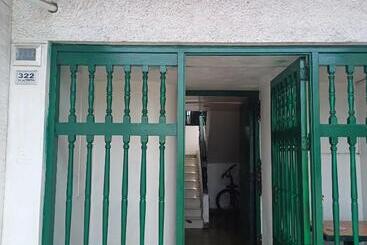 호텔 Julia S House