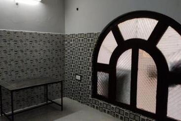 Отель Sonu Bhawan Banquets Prayagraj