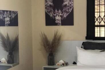 פנסיון Bedfordview Accommodation