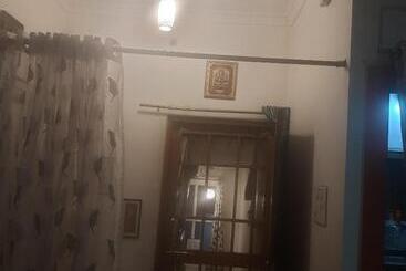 פנסיון Premanand S House