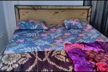 호텔 Kumaon Palace Deghat