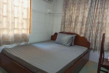 پانسیون Centro Guest House