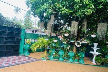 پانسیون Shehan Villa