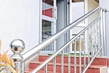 فندق Kampala Executive Suites