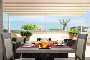 Отель Villa Sirena Numana