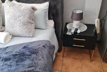 Makati Thata Comfort B&b