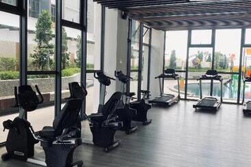 מלון דירות Comfy Suites