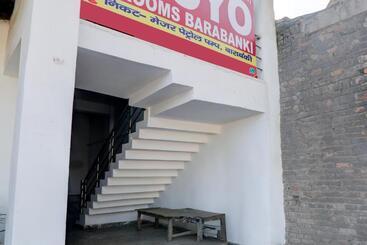בית מלון כפרי Oyo Rooms Barabanki