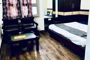 בית מלון כפרי Sunshine