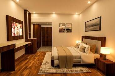 Отель The Mandirian