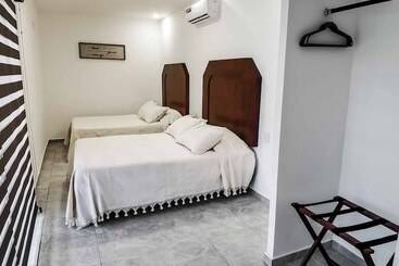 ホテル Vagón Resort