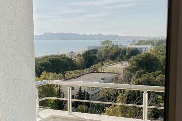 Lunasol Seaside Apartments