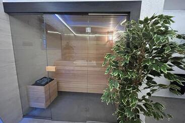 هتل آپارتمان Me And Spa