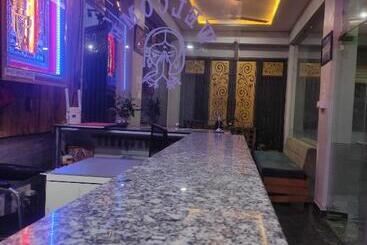 호텔 Clear Sky Udaipur