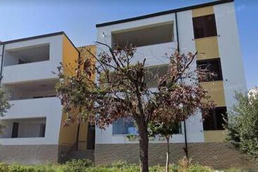 פנסיון Aquamarinehouse